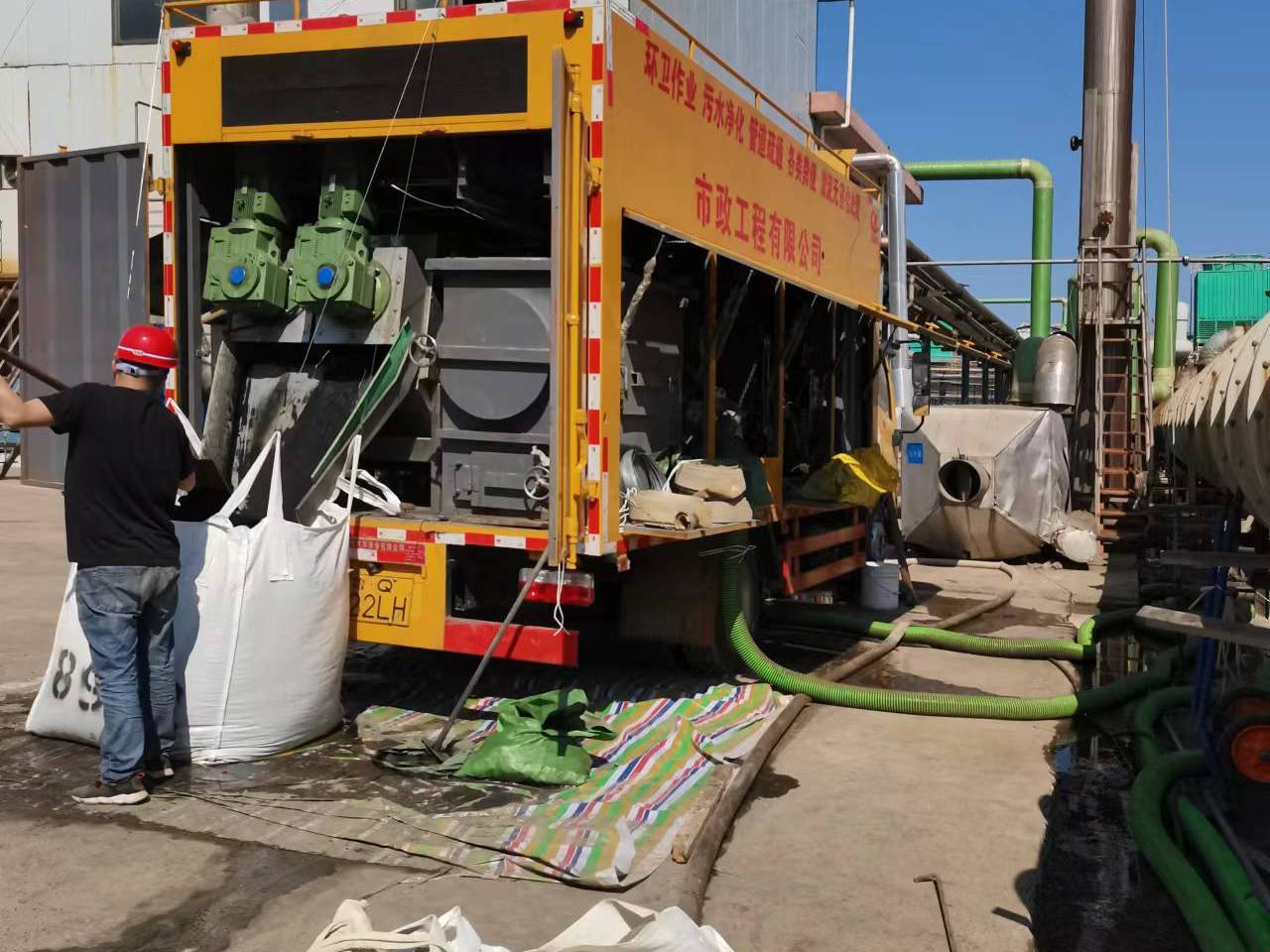 望江淤泥压干处理